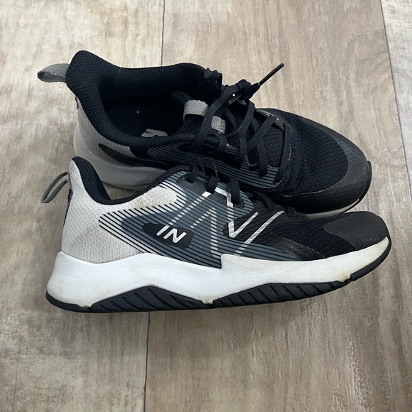 Boys New Balance - Picture 9 of 13